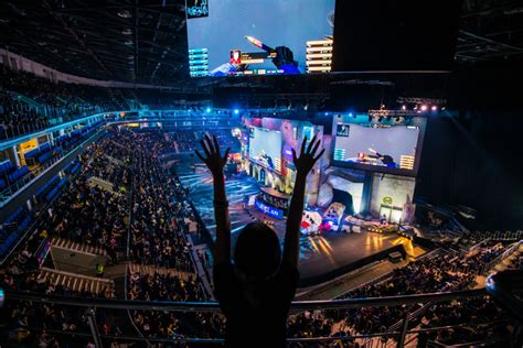 Top 10 highest viewed esports events of 2021.